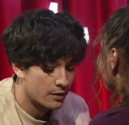Anca și Flavius, cină romantică în camera roșie! „Vreau să fii iubita mea! Vreau să fii totul” Cei doi îndrăgostiți și-au oficializat relația în Casa iubirii, spre marea uluire a tuturor! Iată ce și-au spus între patru ochi!